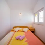Saga 2 Lokva Rogoznica