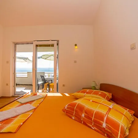 Apartman Saga 2 *