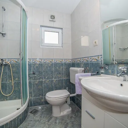 Apartman Saga 2