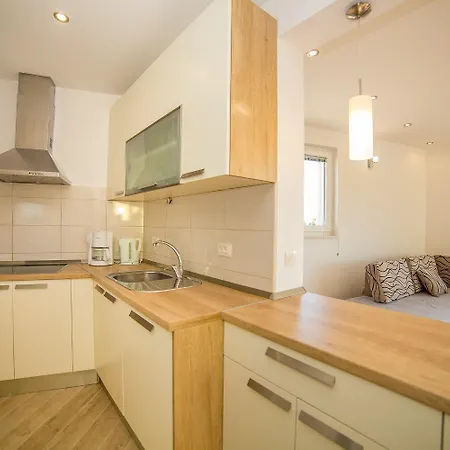 Apartman Saga 2
