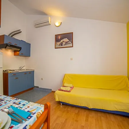 Apartman Saga 2 *