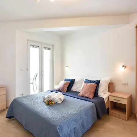 Saga 2 Apartment *