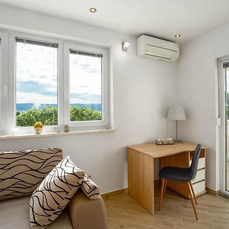 Saga 2 Apartman Lokva Rogoznica